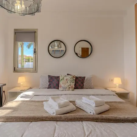 With Private Pool & Ocean Views Daire