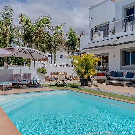 With Private Pool & Ocean Views Daire *