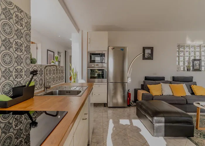 With Private Pool & Ocean Views Appartement Costa Adeje (Tenerife)