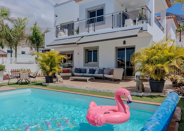 With Private Pool & Ocean Views Appartement