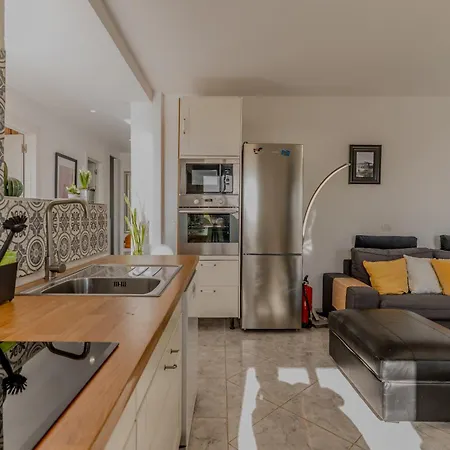 With Private Pool & Ocean Views Appartement Costa Adeje (Tenerife)