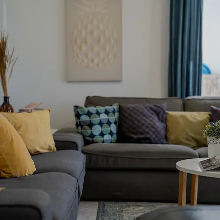 דירה With Private Pool & Ocean Views *