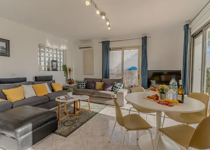 Apartman With Private Pool & Ocean Views Costa Adeje (Tenerife)